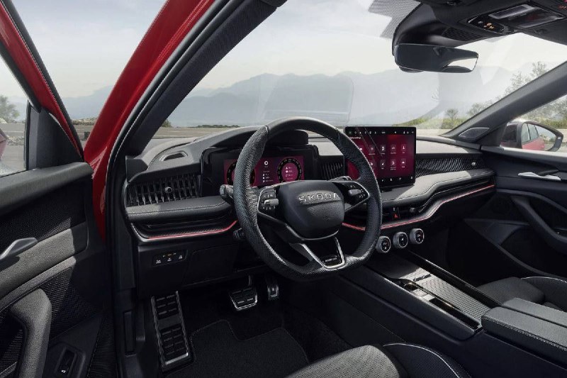 Skoda Superb получила исполнение Sportline 5