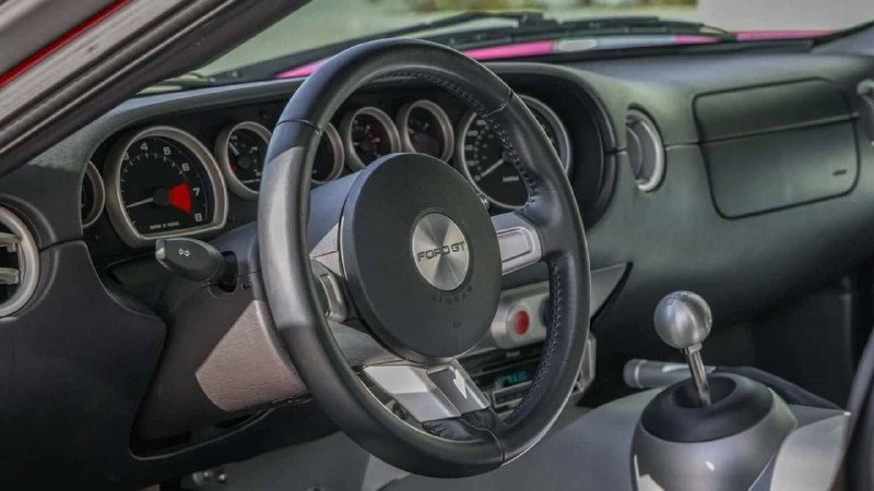 На продажу выставили Ford GT из коллекции Пола Уокера — суперкар звезды «Форсажа» проехал меньше 600 5