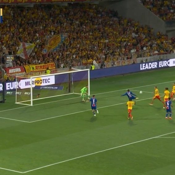 Football Twitts: ویروس تورس رو گرفت اینم@Futball_Twitts | بابک
