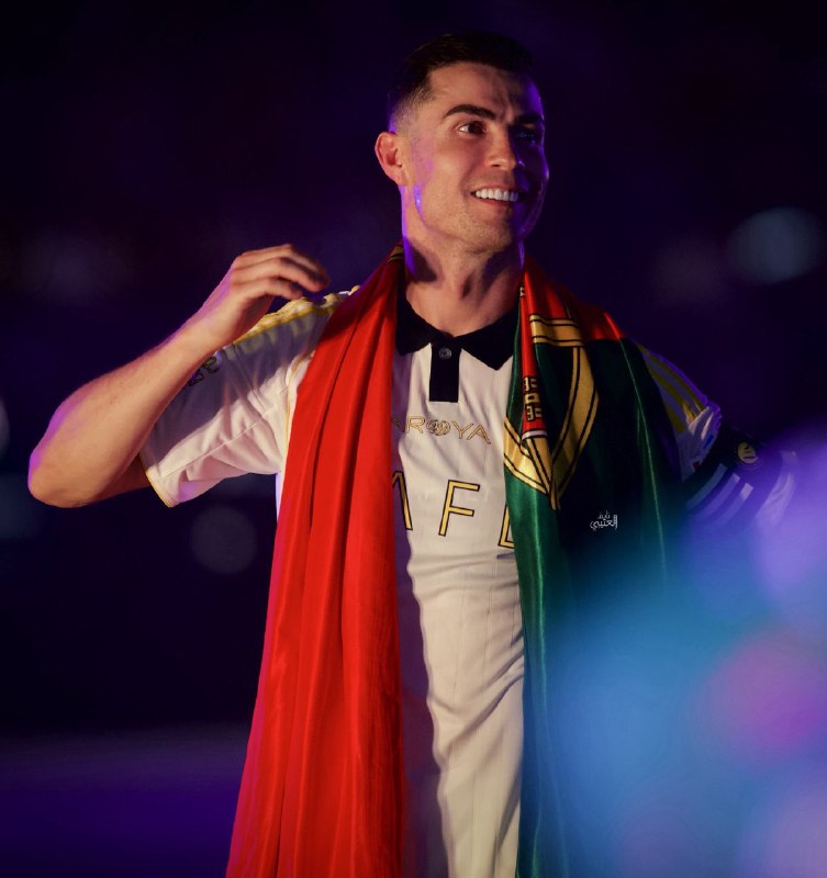 رئال مادرید | Real Madrid: امروز، شاهد حضور اسطوره فوتبال، کریستیانو رونالدو، در یک مسابقه فوتبال خواهیم بود، بعد از غیبت ۴۶ روزه. ❤️🄸 @RealMadridF