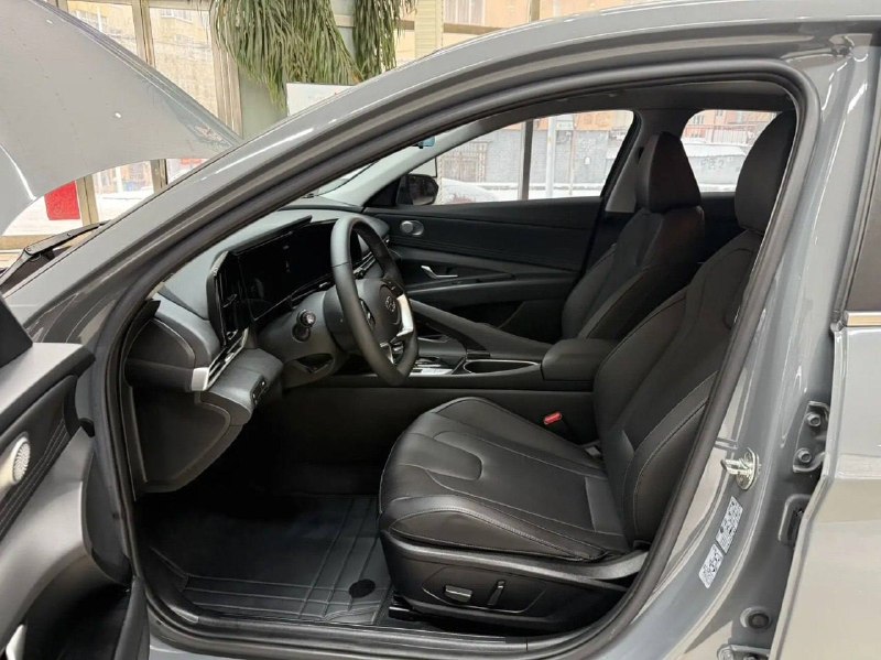 Hyundai Elantra 2022 фото 9
