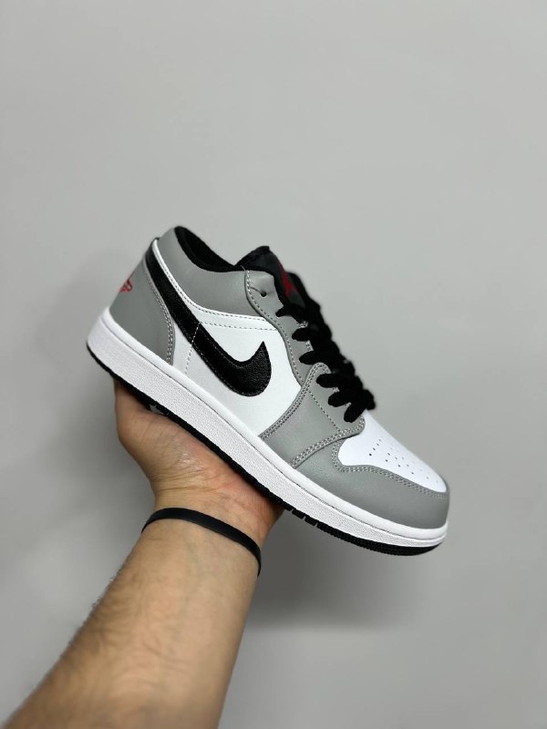 SportBrand | اسپرت برند: Nike jordan 1 low Size: 38 40Gheimat: 4,950,000 t🆔 جهت اطلاع از موجودی و ثبت سفارش @Sportbrandir📞 یا با شماره09903998055