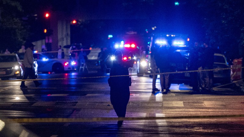 2 Israeli Embassy aides are killed in a shooting in Washington, D.C., officials say