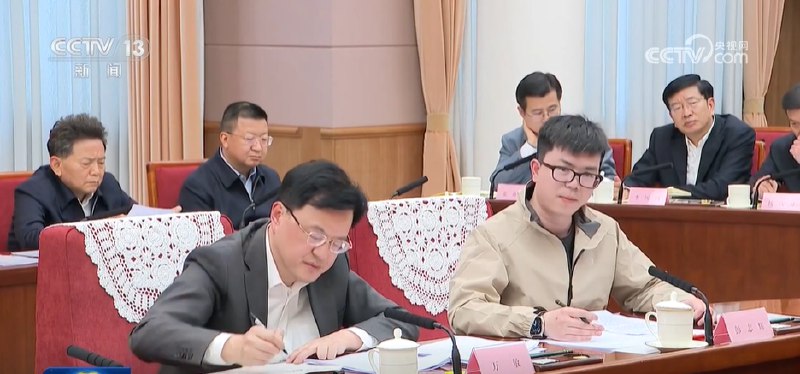 智元机器人创始人彭志辉上央视见强总了