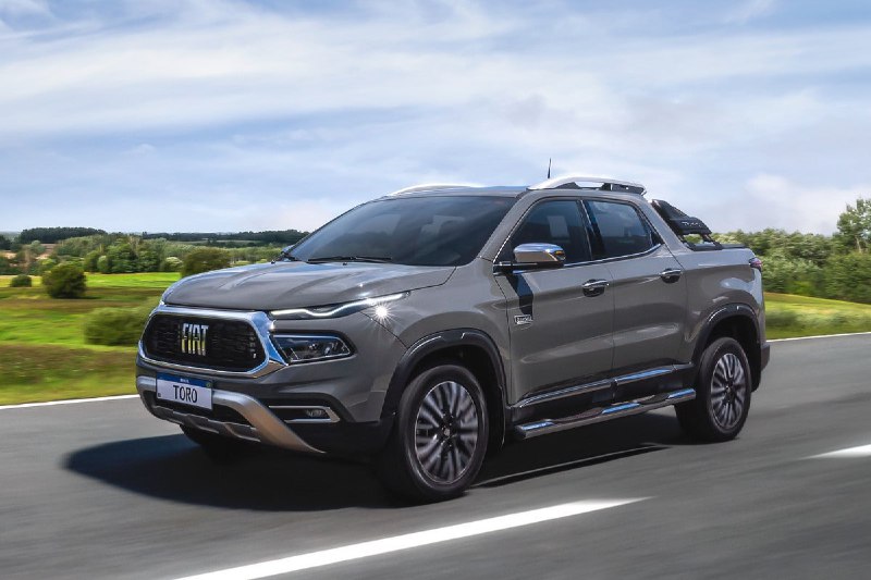 Fiat готовит к выпуску обновленный пикап Toro 4