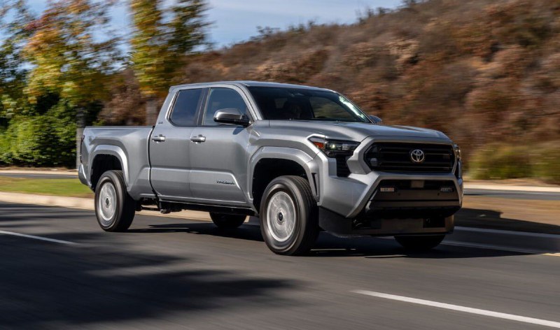 Toyota раскрыла комплектации и цены пикапа Tacoma 2024 4