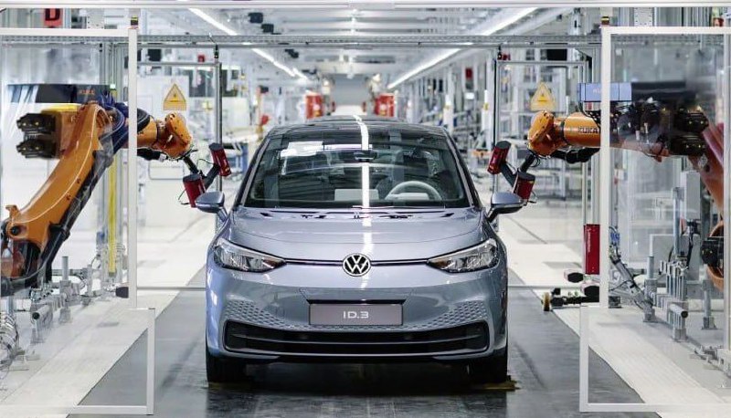 Прибыль Volkswagen рухнула из-за роста продаж электромобилей