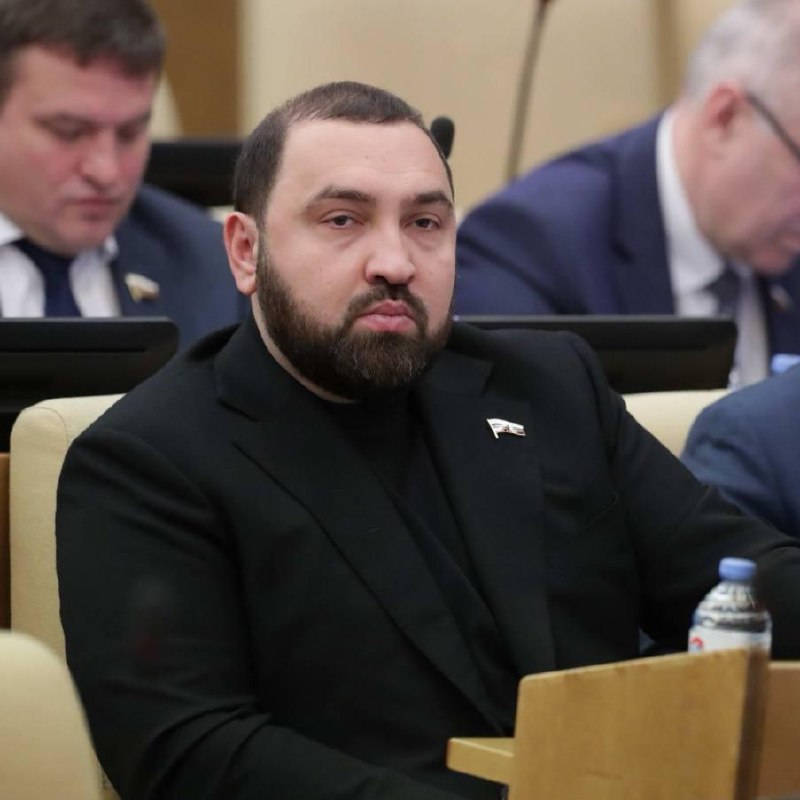 Первый заместитель председателя Правительства Мантуров поддержал инициативу запрета вейпов, предложенную депутатом Хамзаевым фото