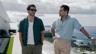 Первый трейлер боевика «Грязные деньги» от Гая Ричи  ​История расскажет о команде оперативников, которым предстоит выследить влиятельного богача и вернуть украденную им крупную сумму. Главные роли в картине исполнили Генри Кавилл, Джейк Джилленхол и Эйса Г