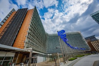 Евросоюз допустил отказ от принятия санкций против России «пакетами». Брюссель снял запрет с соболиного меха из РФ🔵 Изменение санкционной политики. 21-й пакет санкций против России может стать последним подобным, выяснила газета Financial Times. В Брюсселе