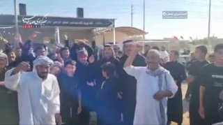 טלוויזיה איראנית: התגובה הראשונה של עיראקים לאחר שראו כתב טלוויזיה איראני ברחוב ארבאין.