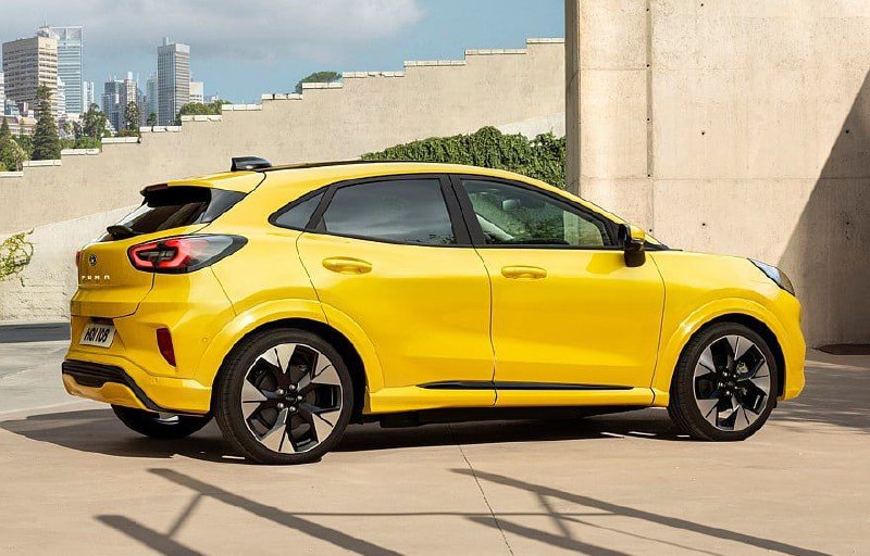 Ford Puma Gen-E — самый компактный и дешевый электромобиль от Ford 5