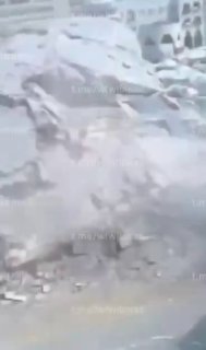️🇵🇸🇮🇱 תקיפה אווירית ישראלית מכוונת לקמפוס של האוניברסיטה האסלאמית ממערב לעיר עזה.