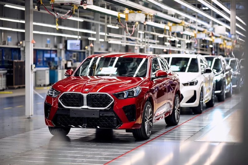 Крупнейший завод BMW в Европе отметил 40-летие 3