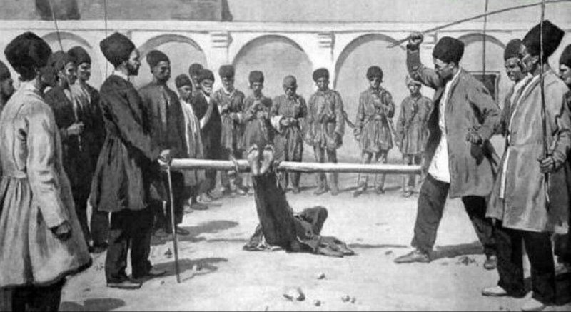 𝓮𝓼𝓱𝓰𝓱 ✨️: ‌یه زمانی درتهران چپ دستارو میزدن،دست چپ در باور مردم،برای طهارت بود!درمدارس انقدر بچه‌هارو میزدن تا با راست بنویسند تاا