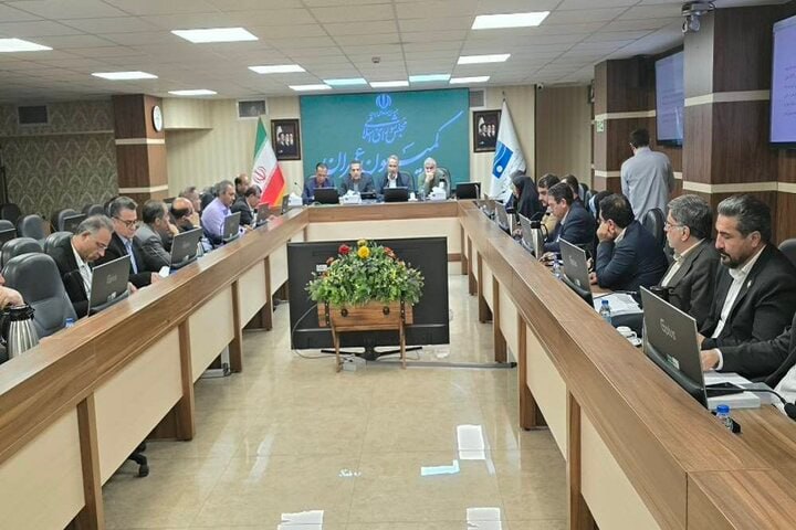 BourseNews | بورس نیوز: 📌چکش کاری طرح حاکمیت ایران بر تنگه هرمز🔹رئیس کمیسیون عمران مجلس از رفع ابهام قانونی و اصلاح سازوکار تخصیص ۵۰ هزار میلیار