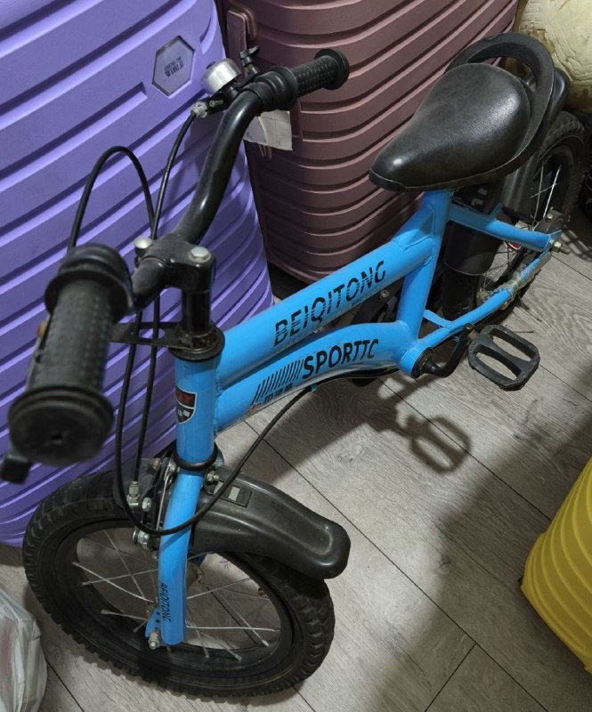 Детский велосипед на 3-4 года