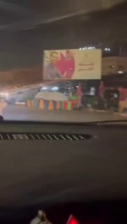 חלק מכוחות הכיבוש הישראליים מסתערים על מרכז שכם, ליד שוק הירקות, רחוב פייסל