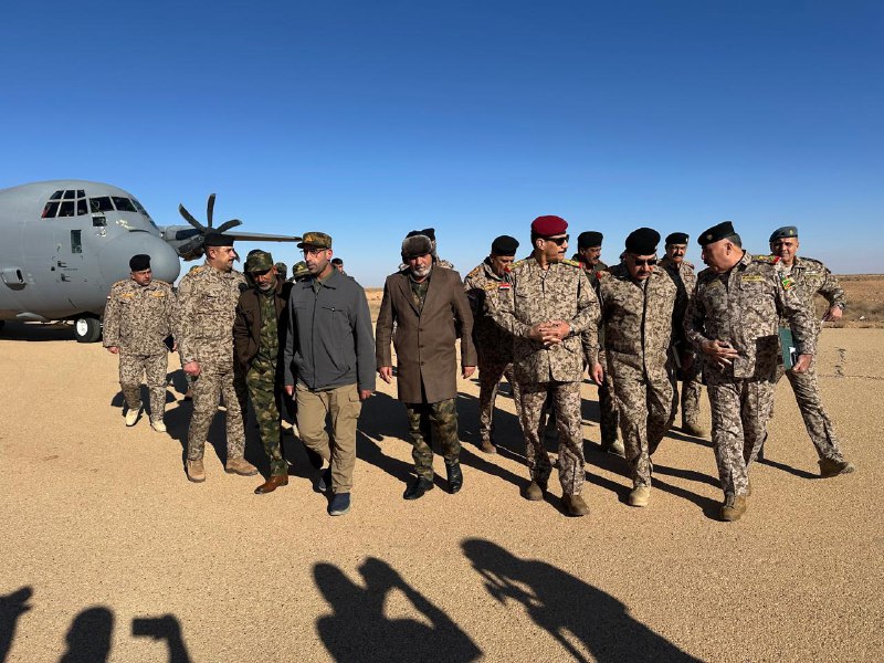 رئيس أركان الجيش العراقي الفريق أول قوات خاصة الركن عبد الأمير رشيد يار الله، يصل الى الشريط الحدودي مع سوريا، يرافقه وفد عسكري رفيع المستوى لمتابعة الوضع الأمني وآخر التطورات وتفقد القطعات