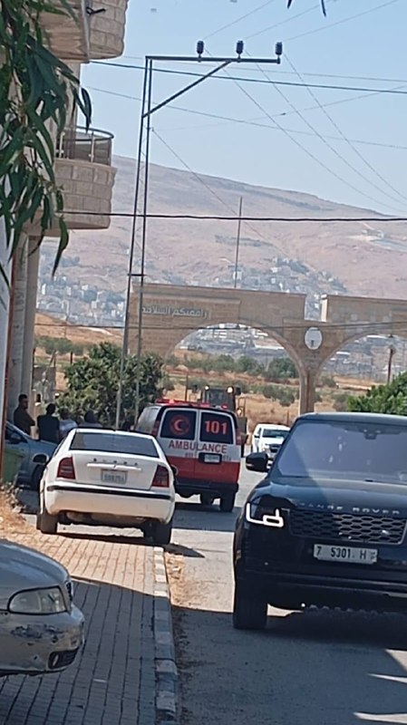 דחוף: צבא הכיבוש דוחף תגבורת צבאית חדשה לכפר בית פוריק, מזרחית לשכם, בליווי דחפור.