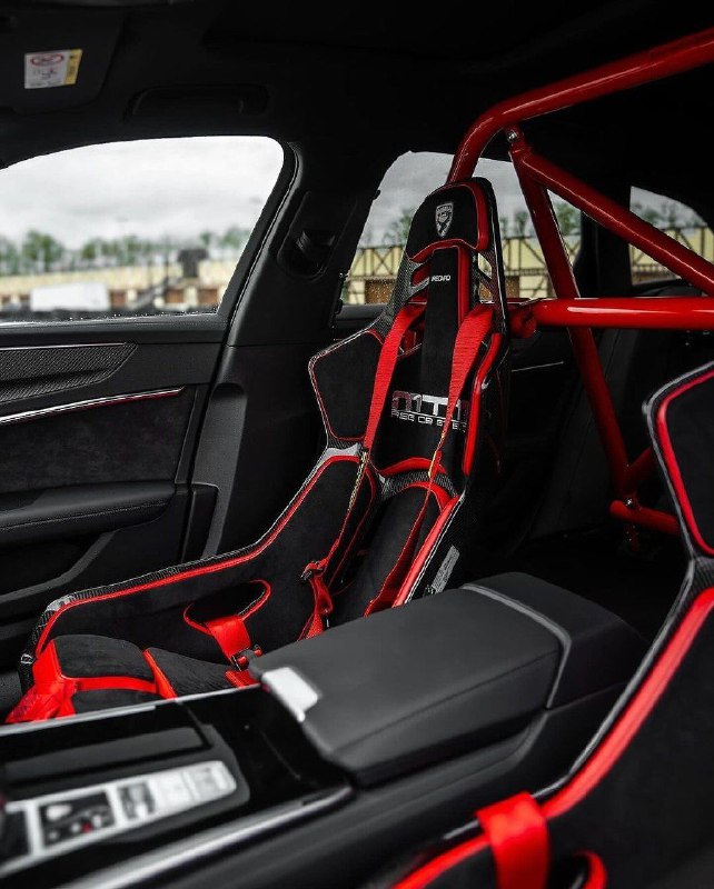 1000-сильная Audi RS6 GT Evo 4