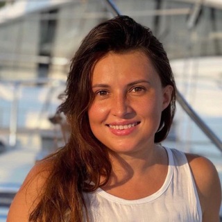 Логотип Anna Miró