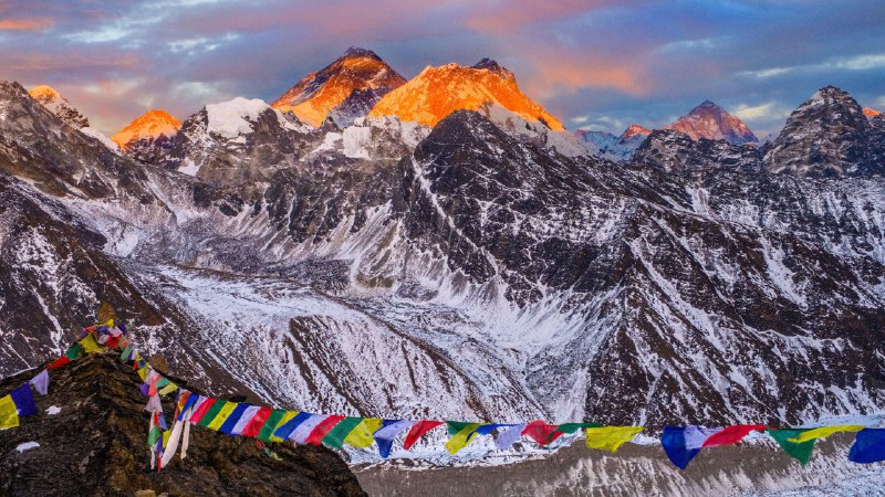 Where the sky meets EarthSummit of Mount Everest at sunset, seen from Renjo La, Nepal (© shoults/Alamy)