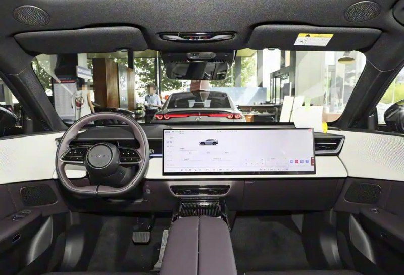 Mazda представила в Китае новый кроссовер EZ-60 4