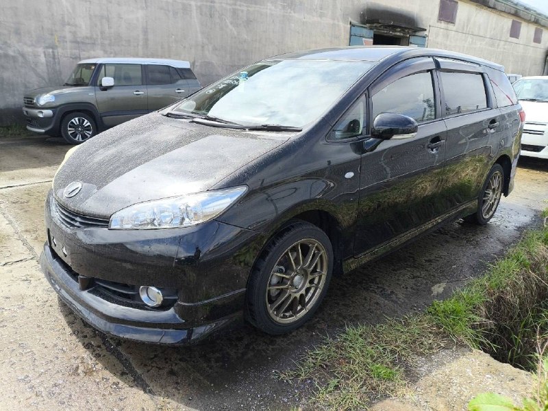 Toyota Wish 2010 фото 3