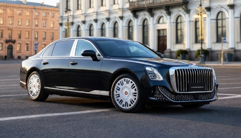 Hongqi Guoya выходит на рынок России — от 27,7 млн рублей 4