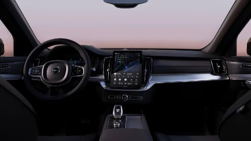 Volvo XC90 получил черную спецверсию 2