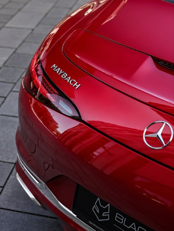 Beyond Luxury Roadster MAYBACH SL 680 5