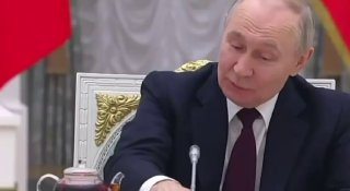 На совещании с Путиным подполковник Ирина Годунова назвала Telegram «вражеским видом связи» и призвала «что-то наверное разработать свое такое, улучшить соответственно, Max доработать, и будет все хорошо на фронте».Путин и его собеседница сошлись на том, ч