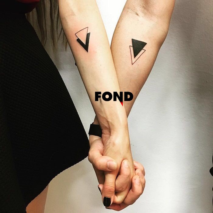 F O N D 🔻: Happiness means being close to the one you love and that's all .خوشبختی یعنی نزدیک بودن به کسی که دوسش داری و همین و بس.