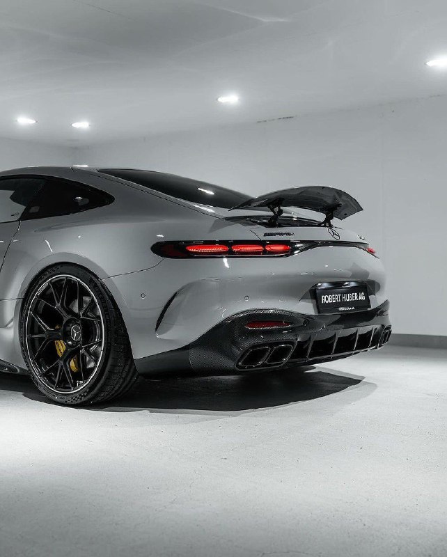 Новый Mercedes AMG GT 63 Coupe 5