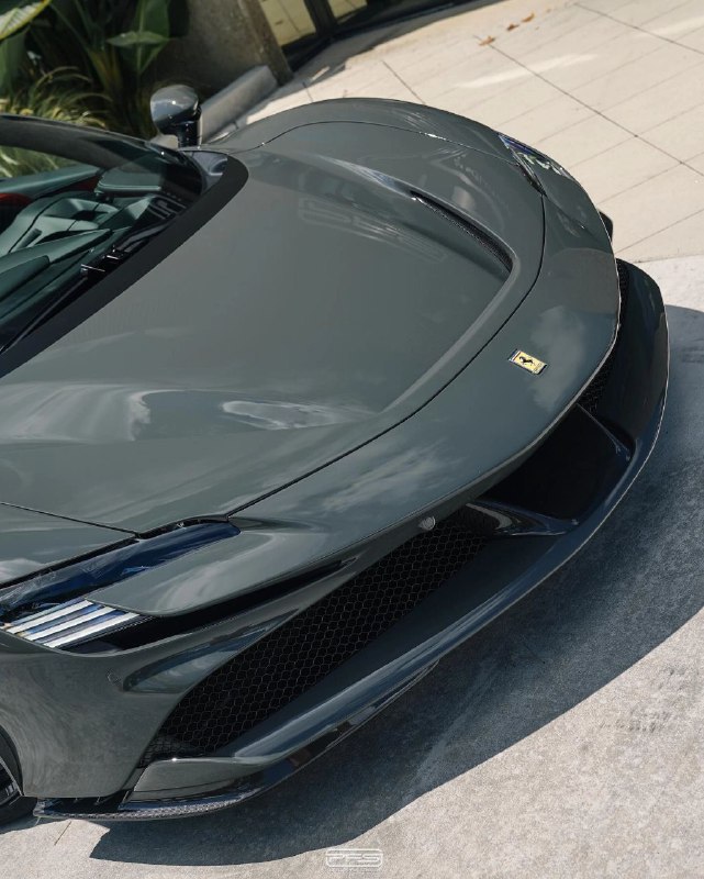 Koenigsegg Regera 4