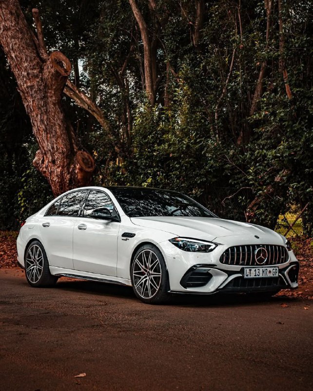 New C 63 S E AMG 670 HP 0-100 km/h 3.4 sec 7