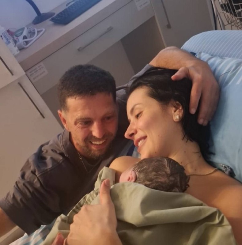 שנה לשחרור משבי חמאס: שורד השבי אלקנה בוחבוט ואשתו רבקה הפכו הורים לשניים