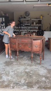 Что-то на шикарном Девчонки, смотрите какая клаасная реставрация. Ещё до переделки это был роскошный винтажный комод, но его апгрейд вышел на славу... - изображение 1 - telegram, view, шикарном