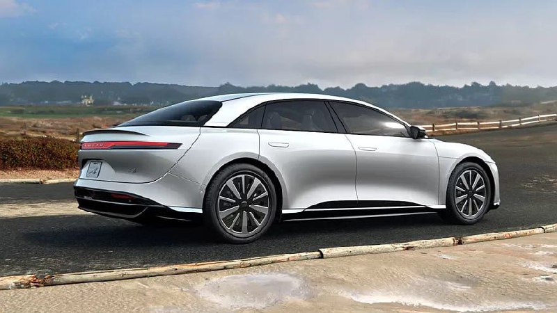 Представлена самая дешёвая версия электрического седана Lucid Air Pure 2