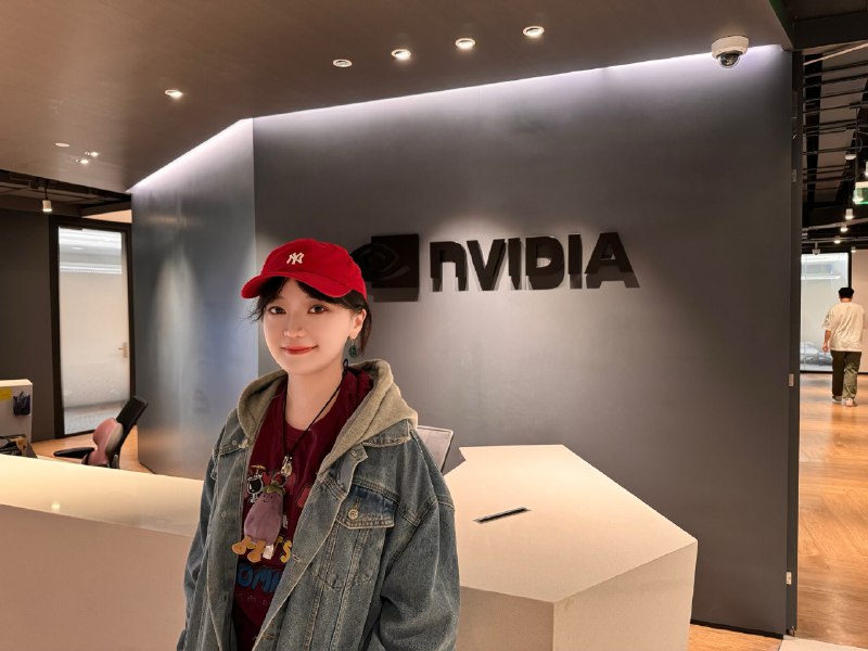 来英伟达 Nvidia 的 AI Panel 分享并且 demo 了一些自己的作品！👏来英伟达 Nvidia 的 AI Panel 分享并且 demo 了一些自己的作品！👏