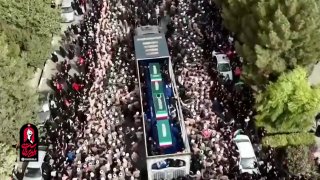 🎥 הרגע שבו המכונית הנושאת את גופתו של מר נהרג איראן נכנסה לנתיב הלוויה של קום במעגל הלבבות האבלים של האנשים