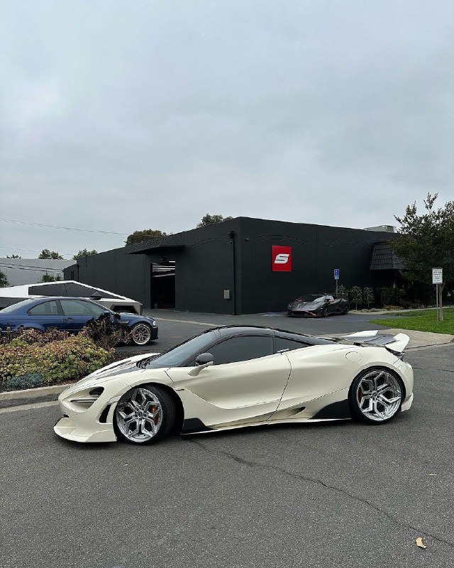 1000-сильный McLaren 720s 3
