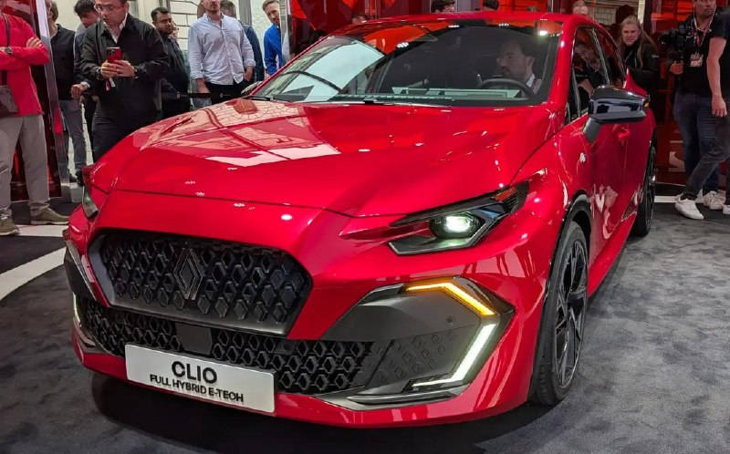 Renault представил новое поколение Clio

Теперь ма...