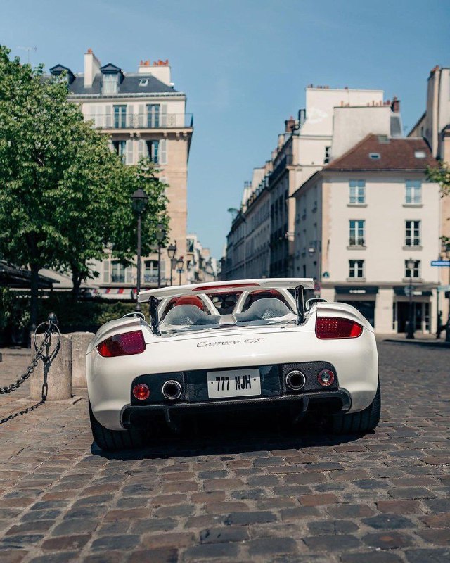 Porsche Carrera GT 3