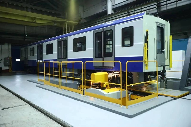 הובא ציוד חדש לרכבות ארמק. המטרו התקינה מכונה מיוחדת שהופכת את מערכות השחזה לקלה ומהירה יותר: אתה יכול לעשו…