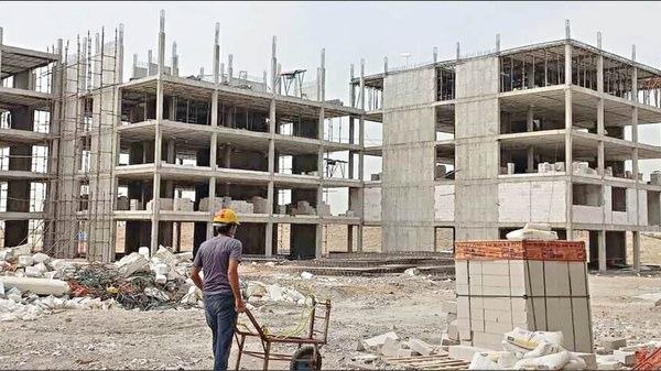اخبار همدان: همدان میتواند به هاب حملونقل غرب کشور تبدیل شود 🔹️معاون وزیر راه و شهرسازی: در حال حاضر حدود ۲۳۴ کیلومتر از محورهای اس