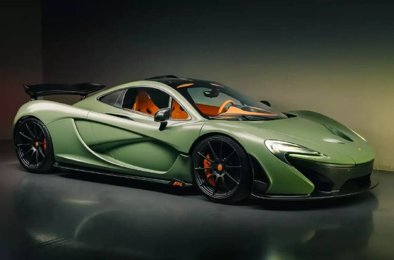McLaren P1 в редком цвете с пробегом 130 км выставили на продажу.