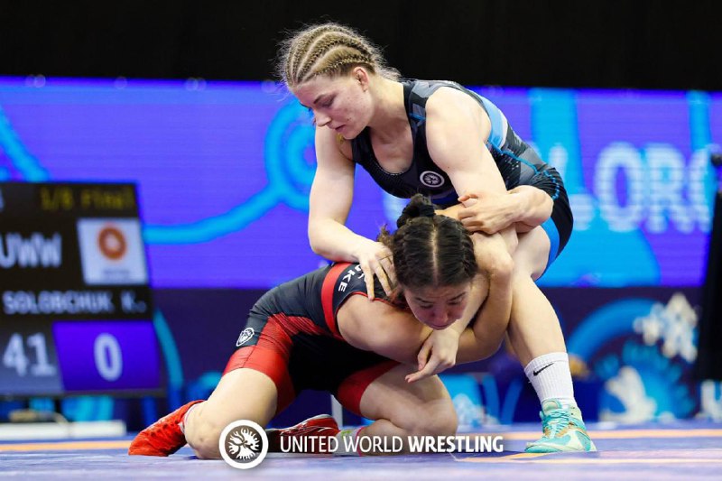 🤼‍♀️ фото