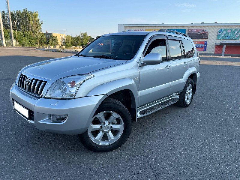 Toyota land cruiser 120 prado(рестайлинг) 2007 г, 7 местная.
Двигатель 4.0 бензин(газ пропан)вписан
... - фотография